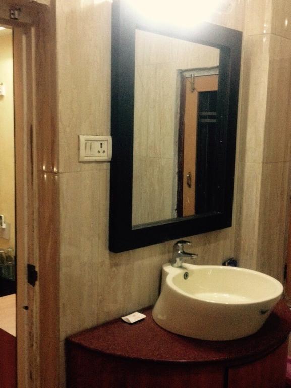 Hotel Bengal International Siliguri Habitación foto