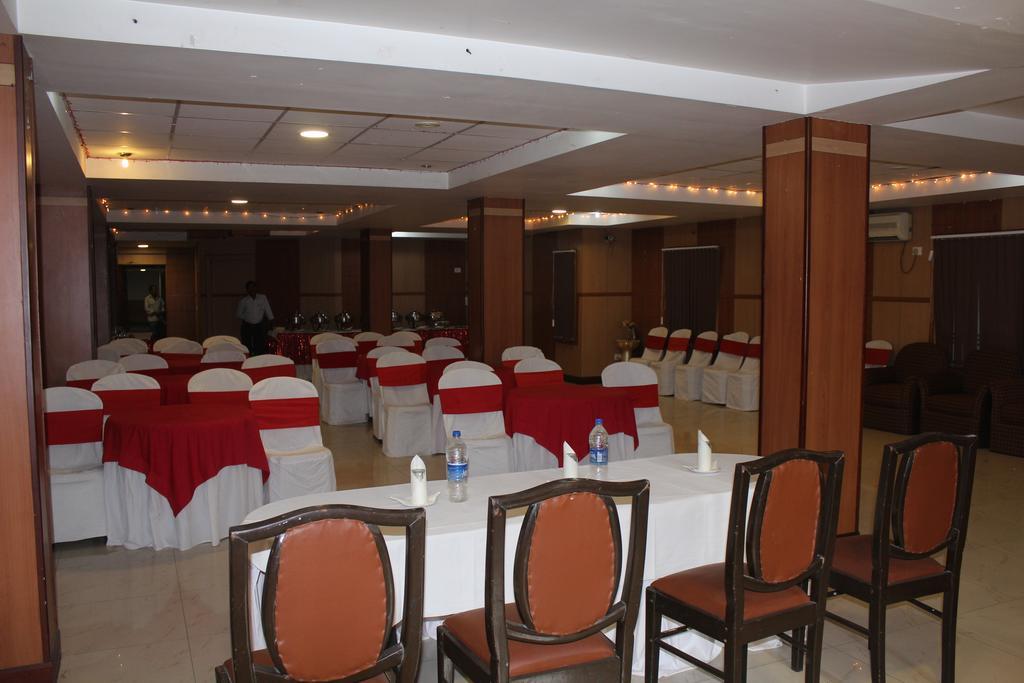Hotel Bengal International Siliguri Exterior foto