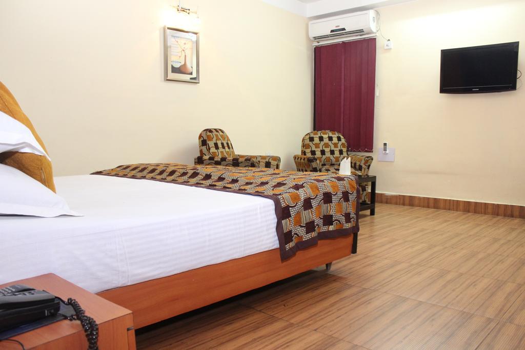 Hotel Bengal International Siliguri Habitación foto