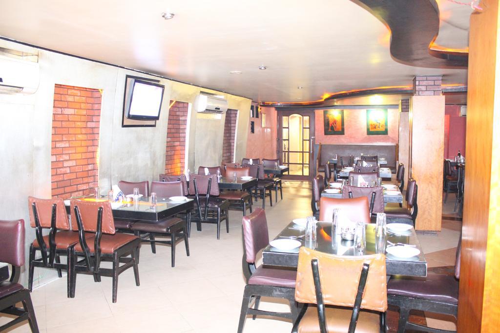 Hotel Bengal International Siliguri Exterior foto